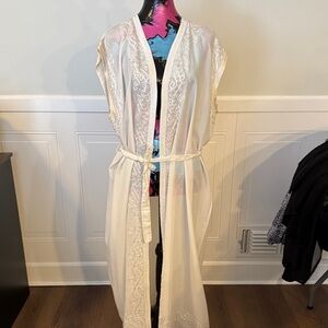 Luxurious Cream Lace-Embellished Robe